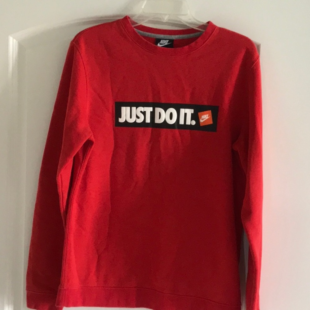 Nike sweatshirt